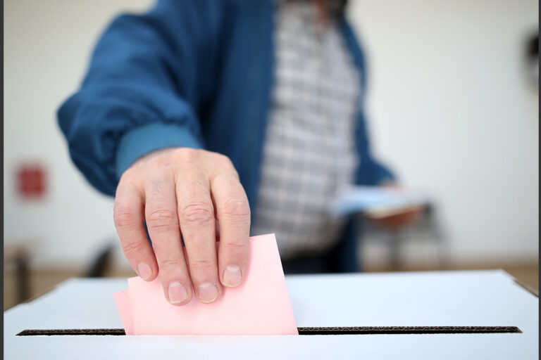Fonde vil have flere danskere til stemmeurnerne til kommunalvalg