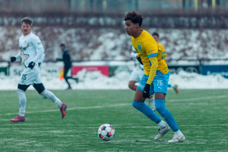 De 100 rigeste: Familieformuer og sportsklubber